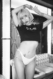AD CROP BLACK